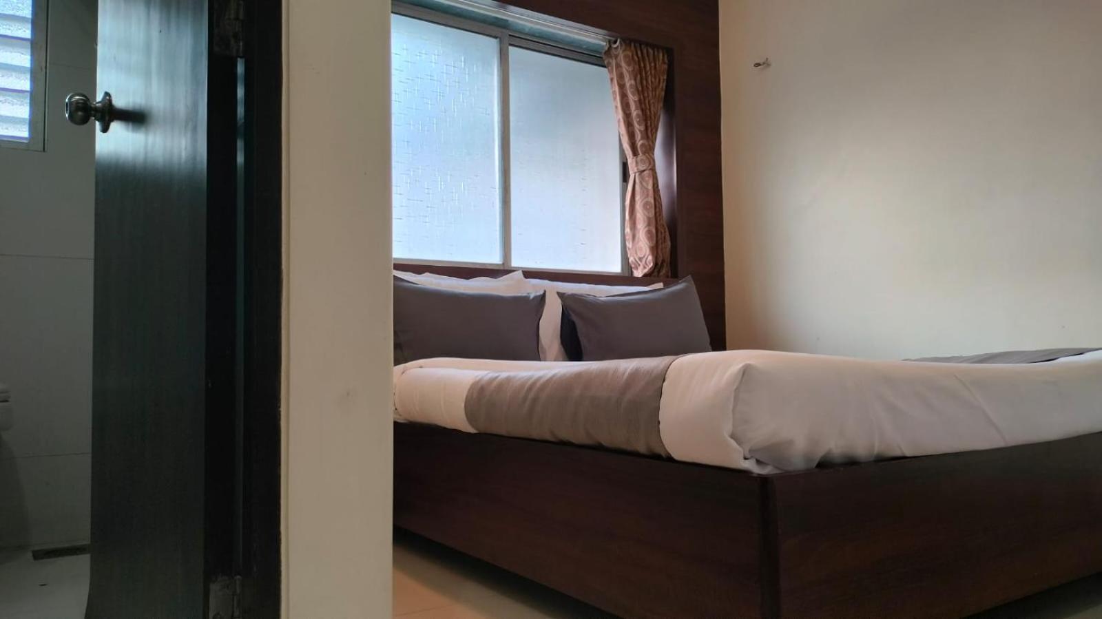 Hotel Sai Nidhi Executive-Mindspace Airoli Navi Mumbai Exterior photo