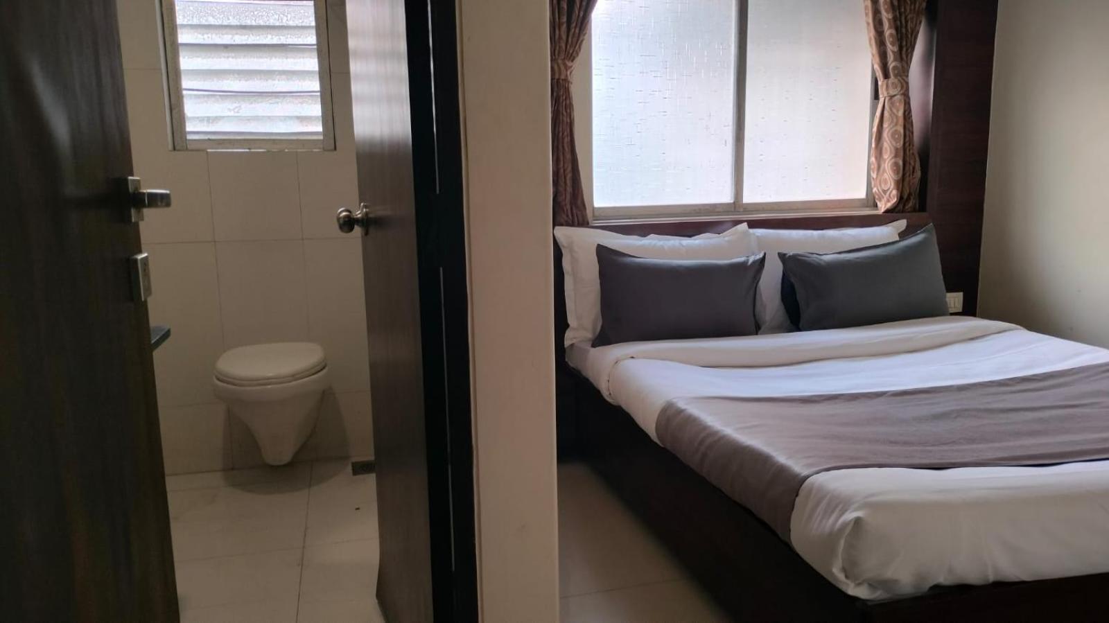Hotel Sai Nidhi Executive-Mindspace Airoli Navi Mumbai Exterior photo