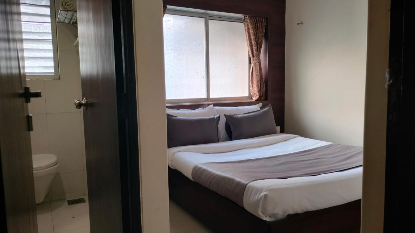 Hotel Sai Nidhi Executive-Mindspace Airoli Navi Mumbai Exterior photo
