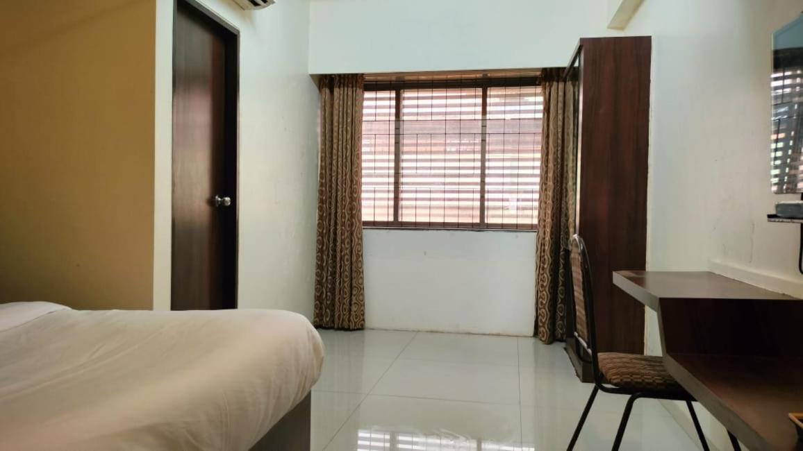 Hotel Sai Nidhi Executive-Mindspace Airoli Navi Mumbai Exterior photo
